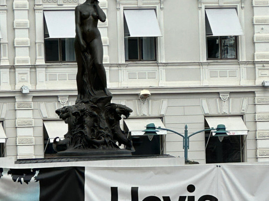 波罗的海的女儿雕像-赫尔辛基必去景点