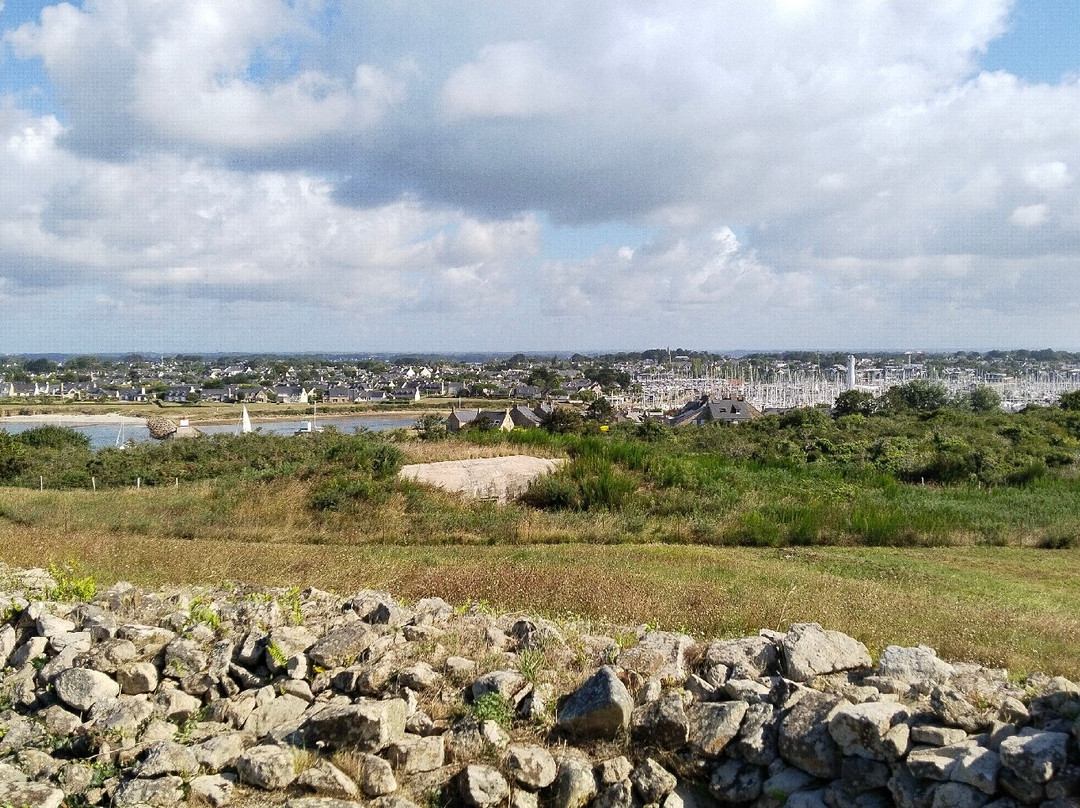 Cairn Du Petit Mont景点图片