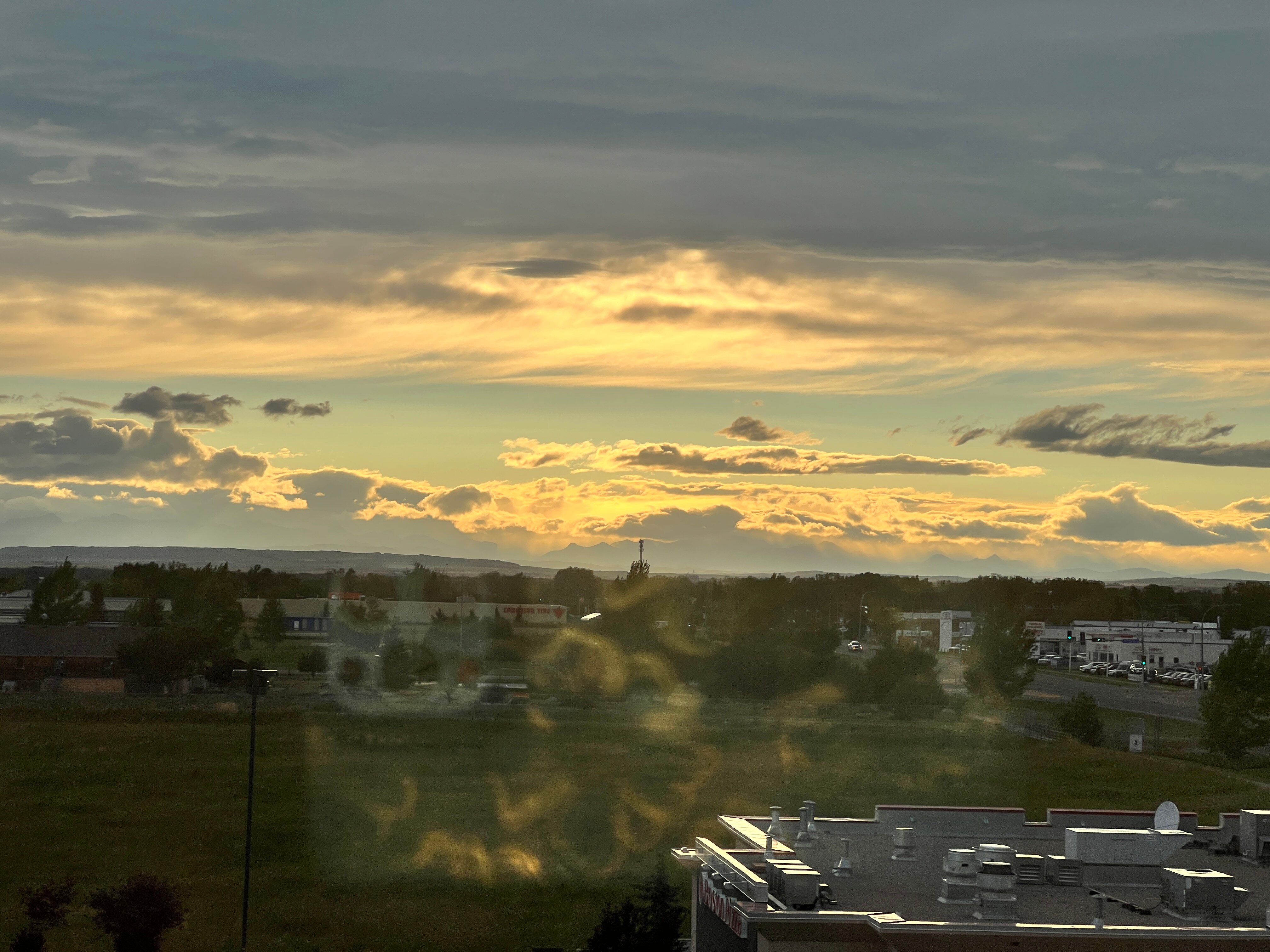 华美达高地河流酒店-官方