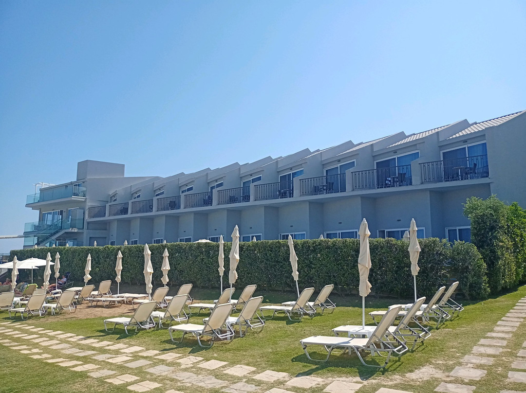 Golden Coast Beach主图