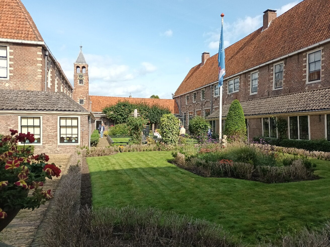 Sint Pietershof (15e Eeuw)-霍伦必去景点