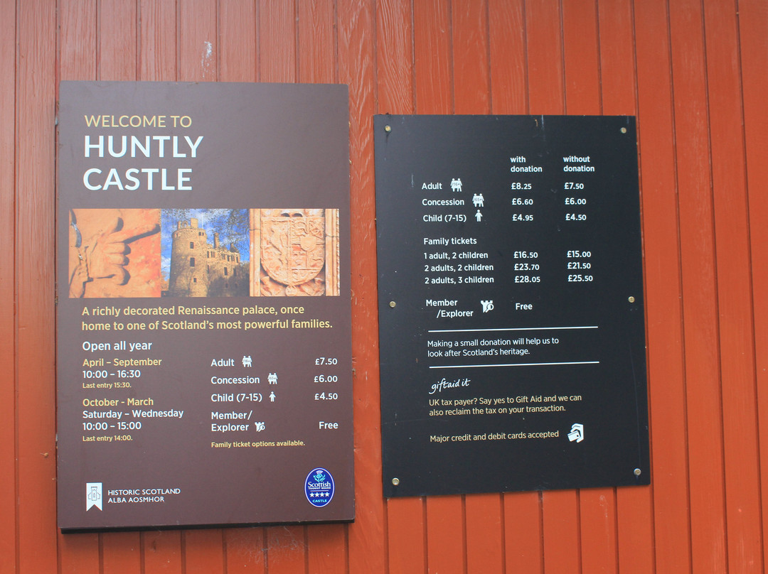 Huntly Castle景点图片