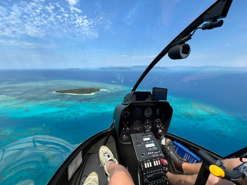 Zoom Helicopters-凯恩斯必去景点