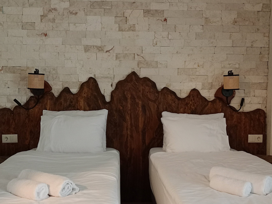 Hotel Ushba主图