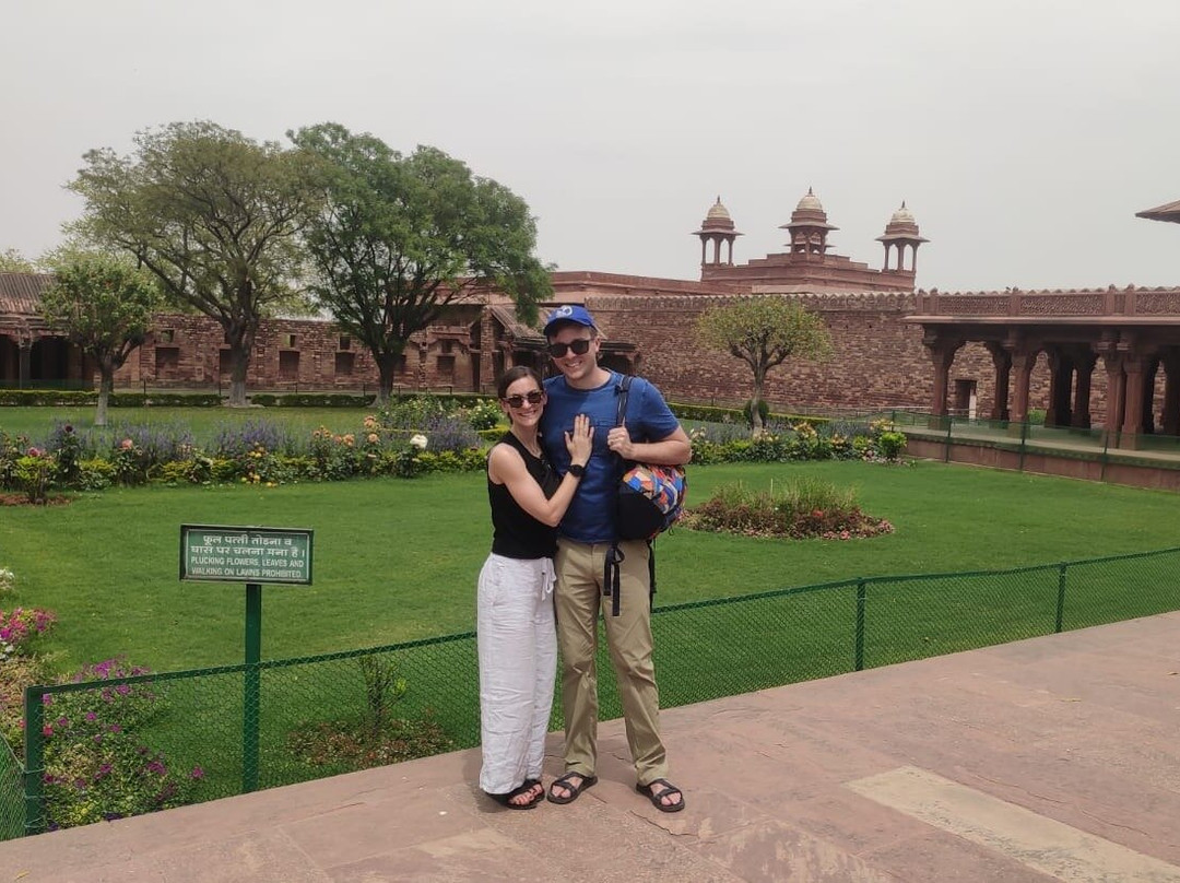 India saying namaste Trips-法塔赫布尔西格里必去景点