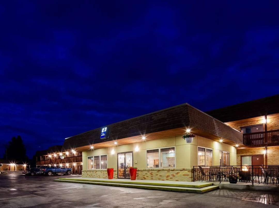 卡斯特酒店住宿-Best Western Buffalo Ridge Inn