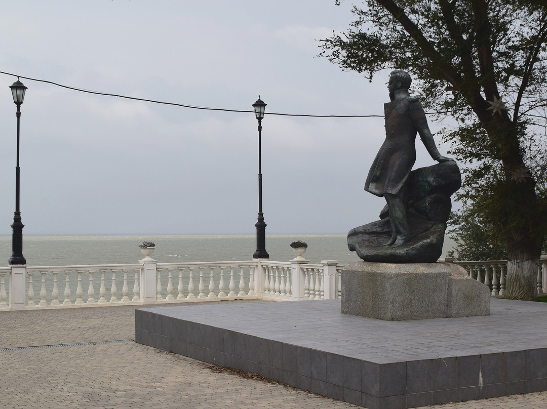 Monument to M. Yu. Lermontov景点图片