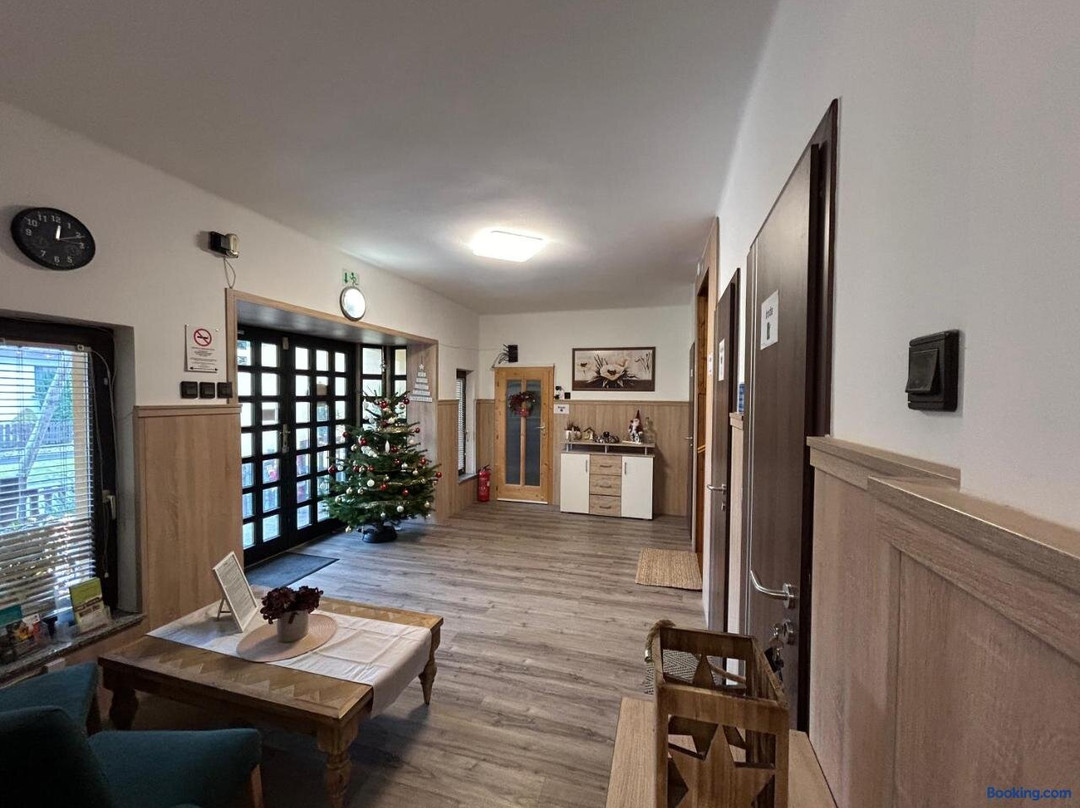 Toth Vendeghaz主图