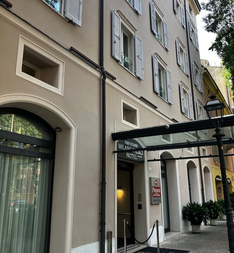 米兰酒店主图