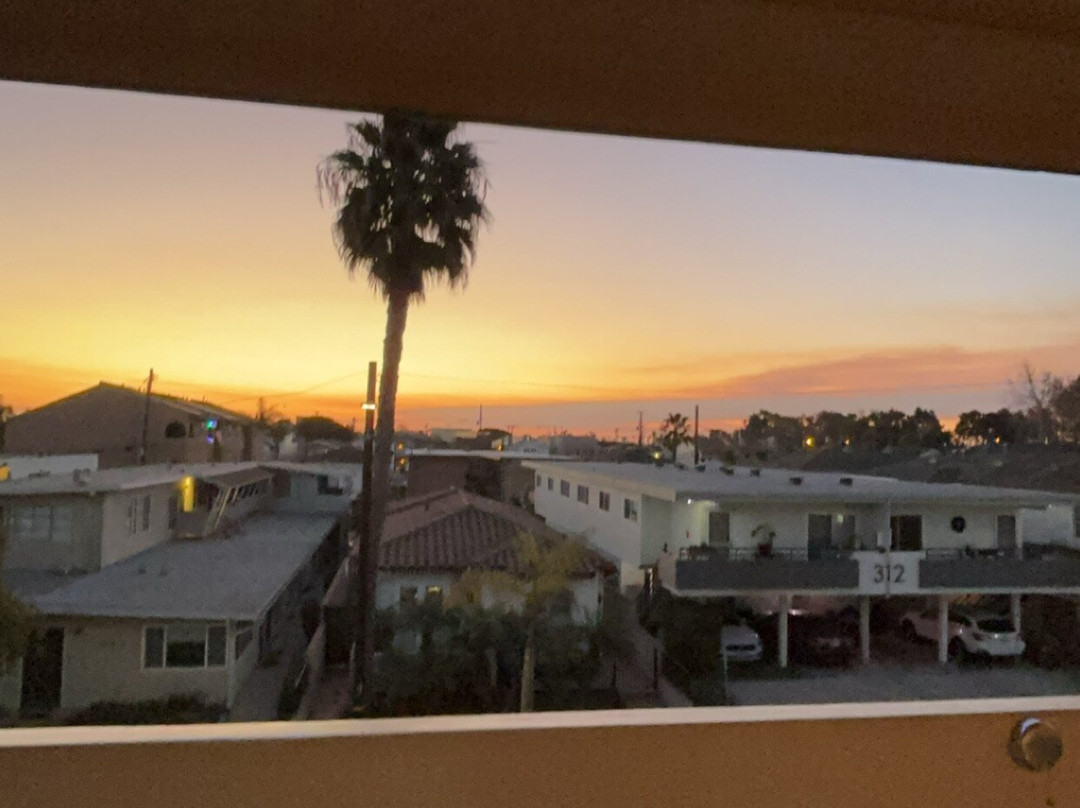 The Pacific Inn主图