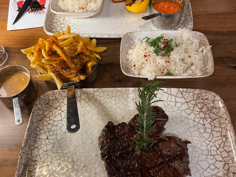 Etci Mehmet Leeds主图