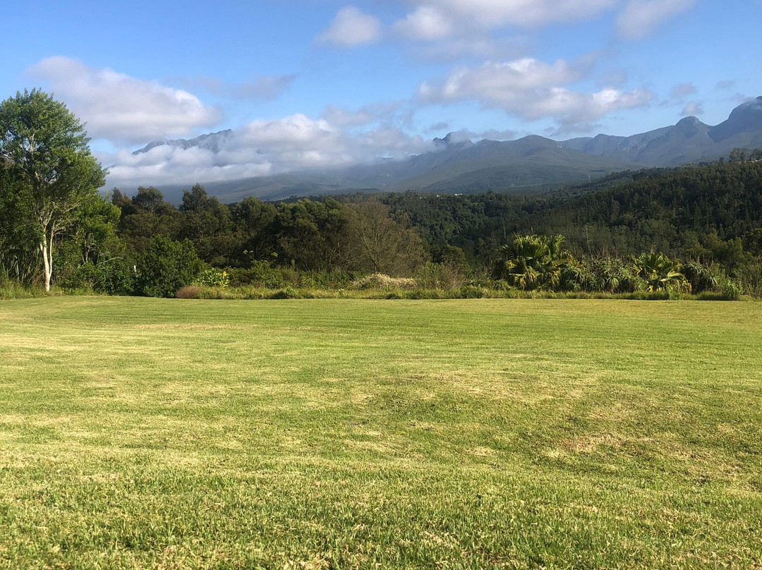 Far Hills Country Hotel主图