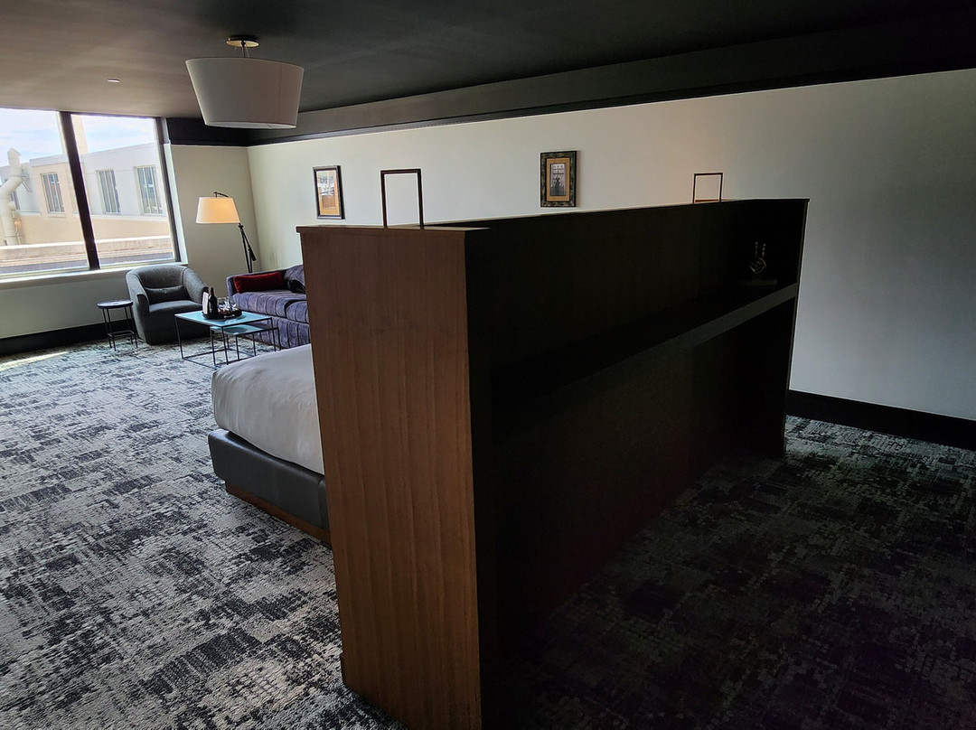 Bottleworks Hotel主图