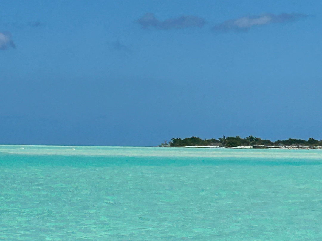 Kenard Cruises-普罗维登西亚莱斯必去景点