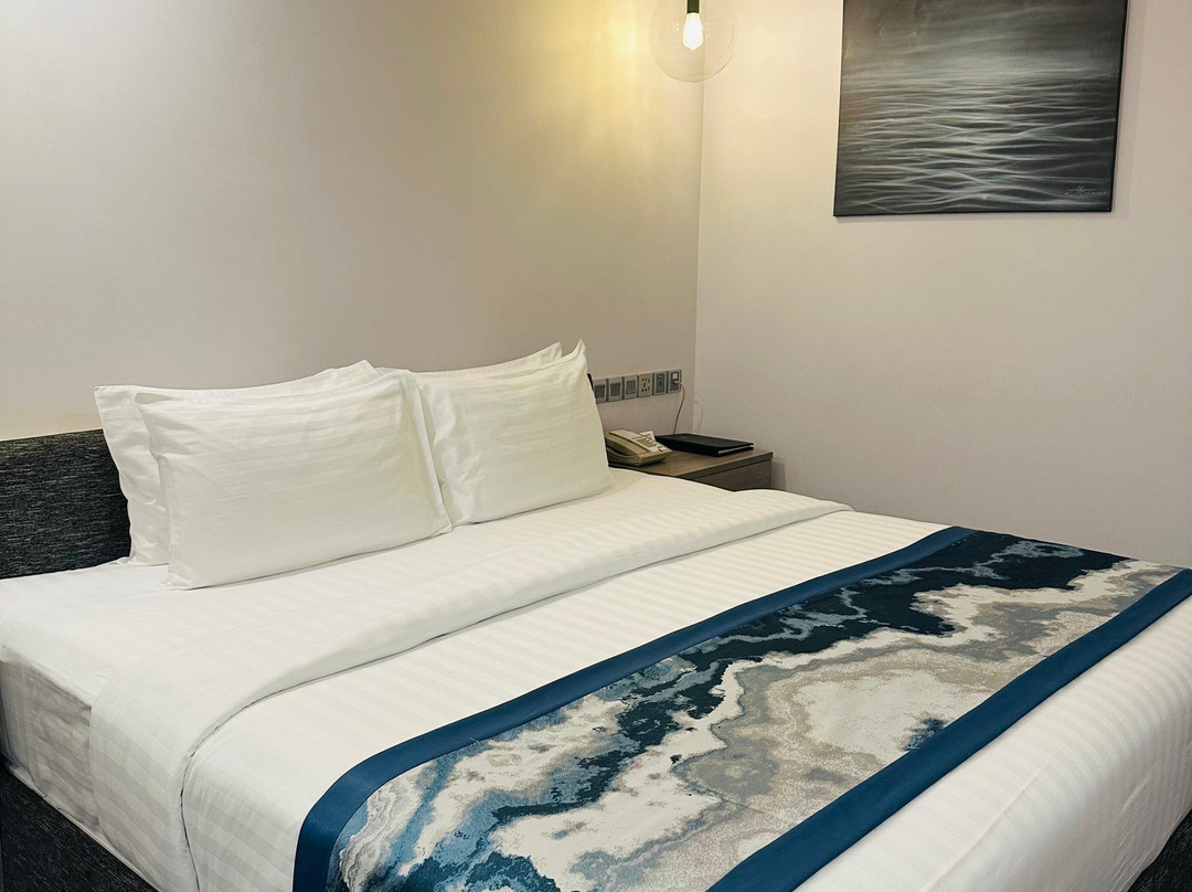 玛姬丽旅馆主图