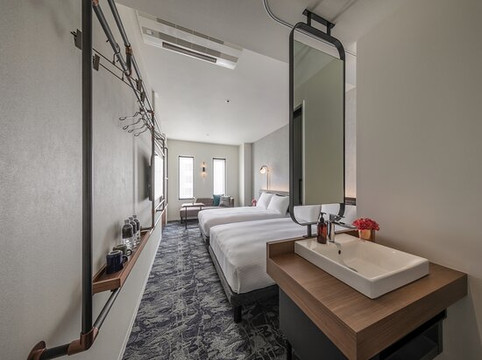 大阪本町利夫利酒店主图