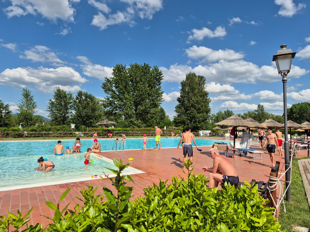 Piscina del Parco dei Renai-锡尼亚必去景点