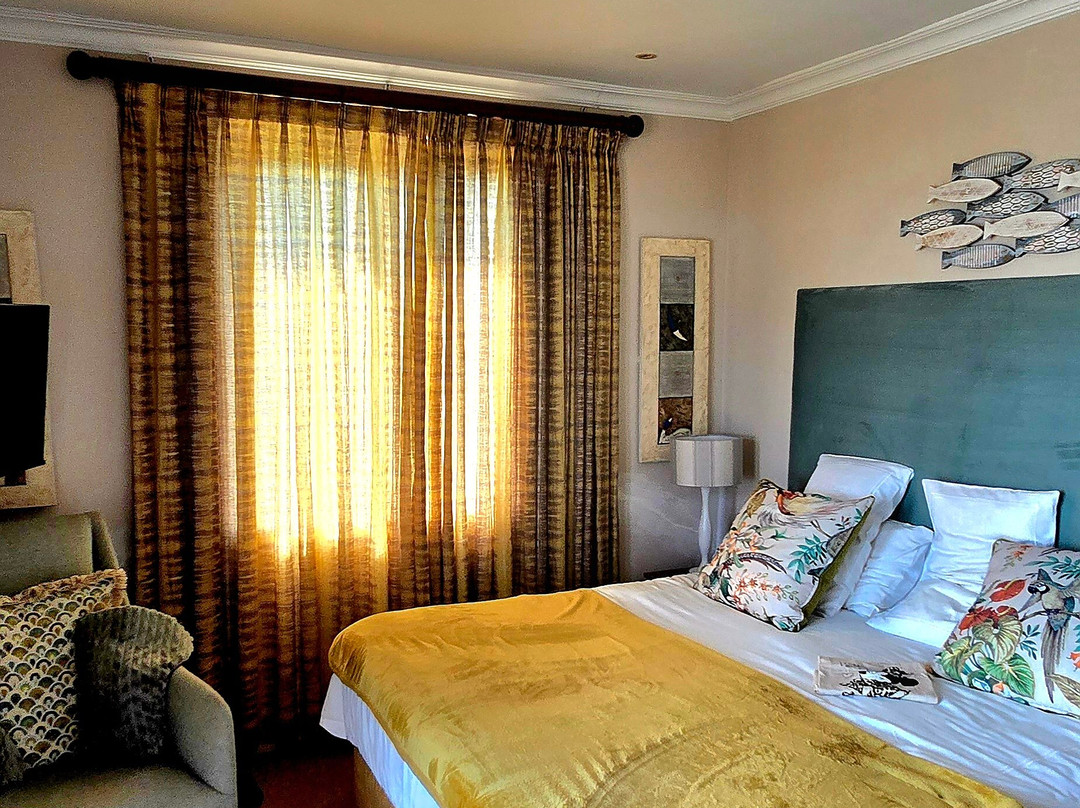 43 on Sandstone Guest House主图