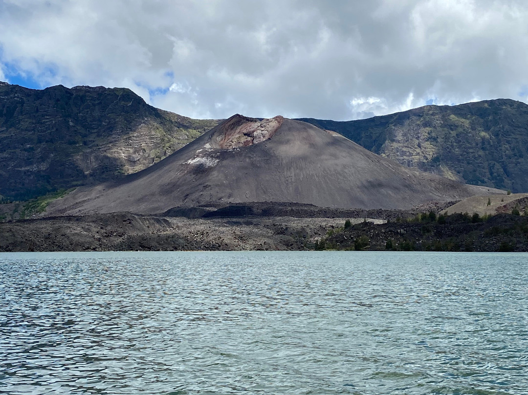 Mt.rinjani Trekking Organizer-Bayan必去景点