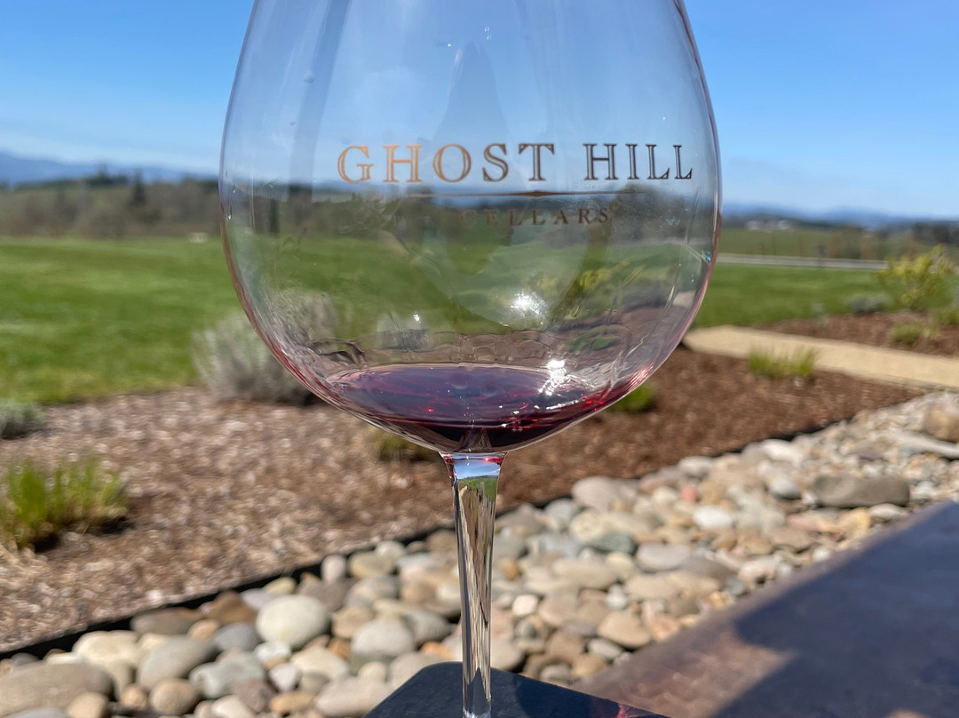 Ghost Hill Cellars-Carlton必去景点