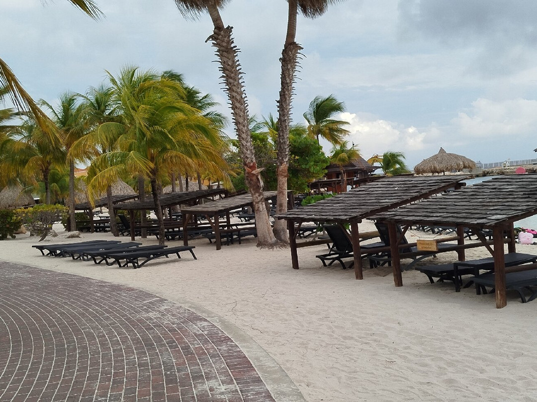 Mambo Beach Boulevard景点图片