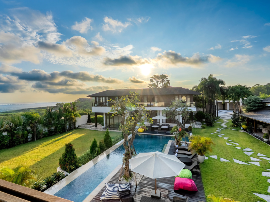 Mahameru Uluwatu