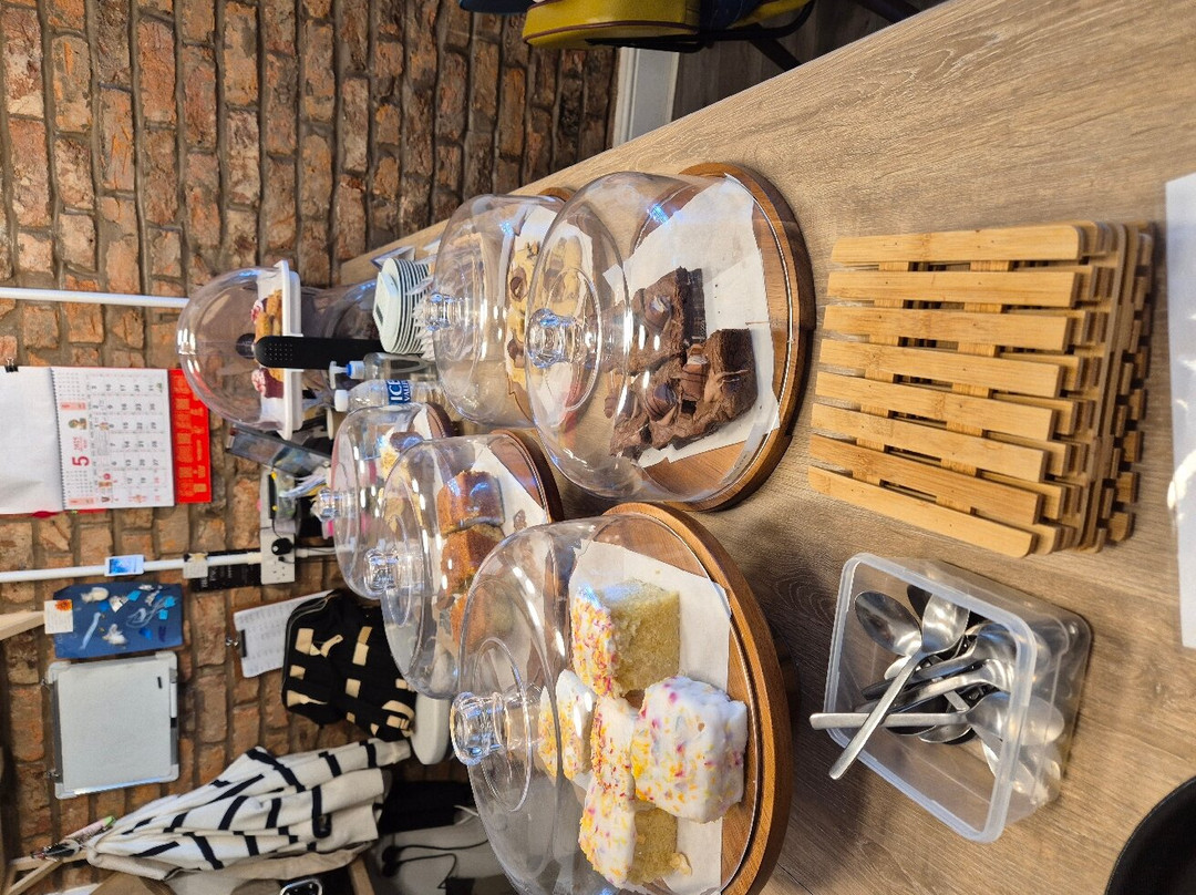 Pallet Coffee & Bakes
