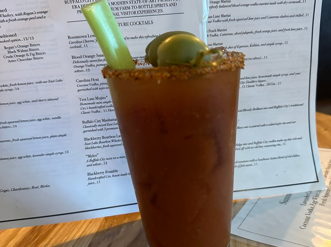 Buffalo City Distillery-Point Harbor必去景点