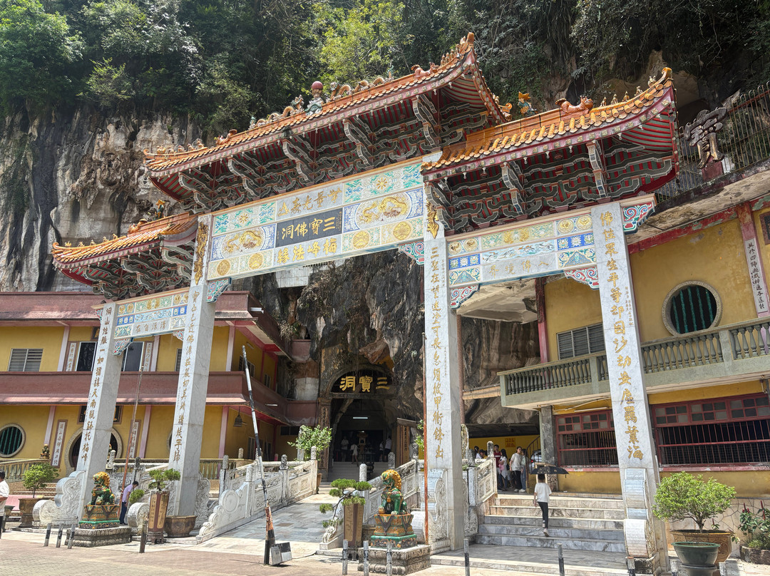 Sam Poh Tong Temple-怡保必去景点