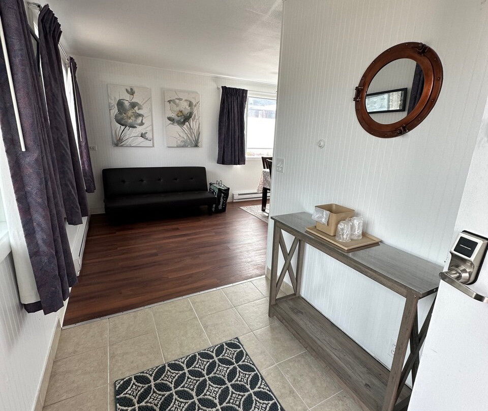 Captain John's Motel主图