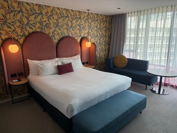 商业中心酒店主图