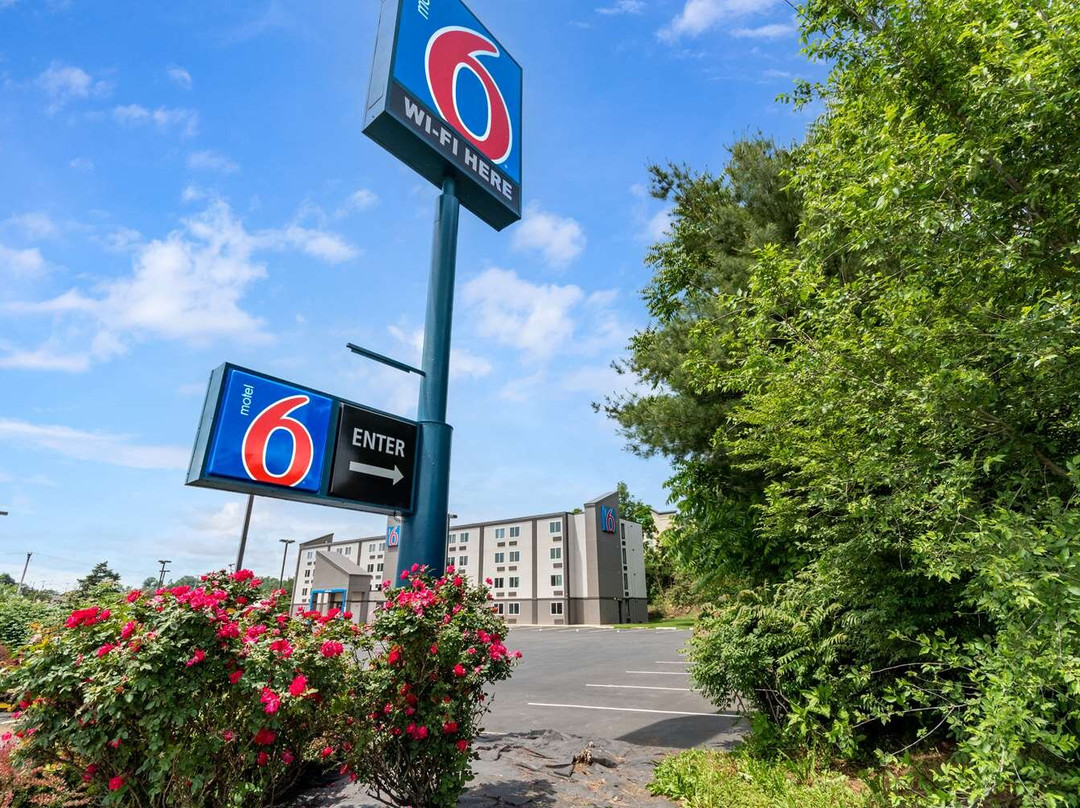 Emigsville酒店住宿-Motel 6 York, PA - North