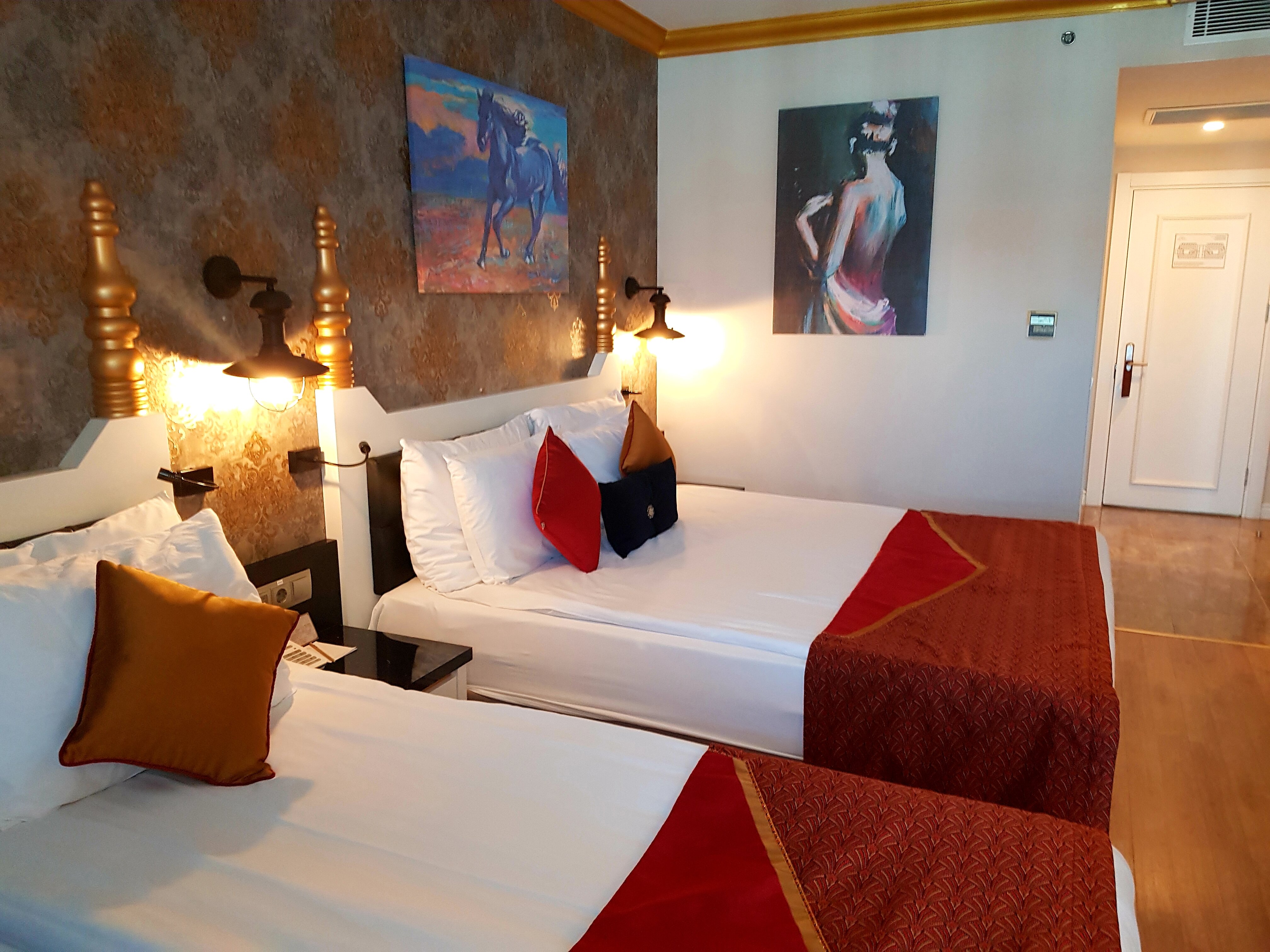 Mary Hotels Side-官方