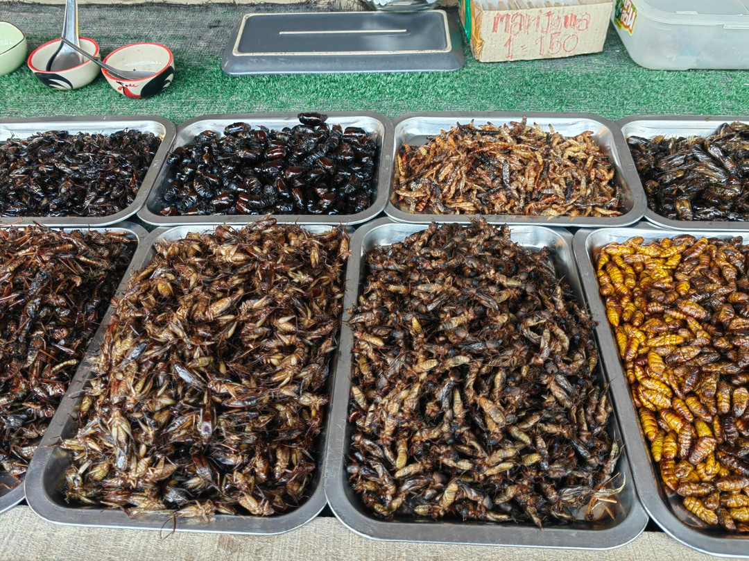 邦娘市场-达瓜巴必去景点