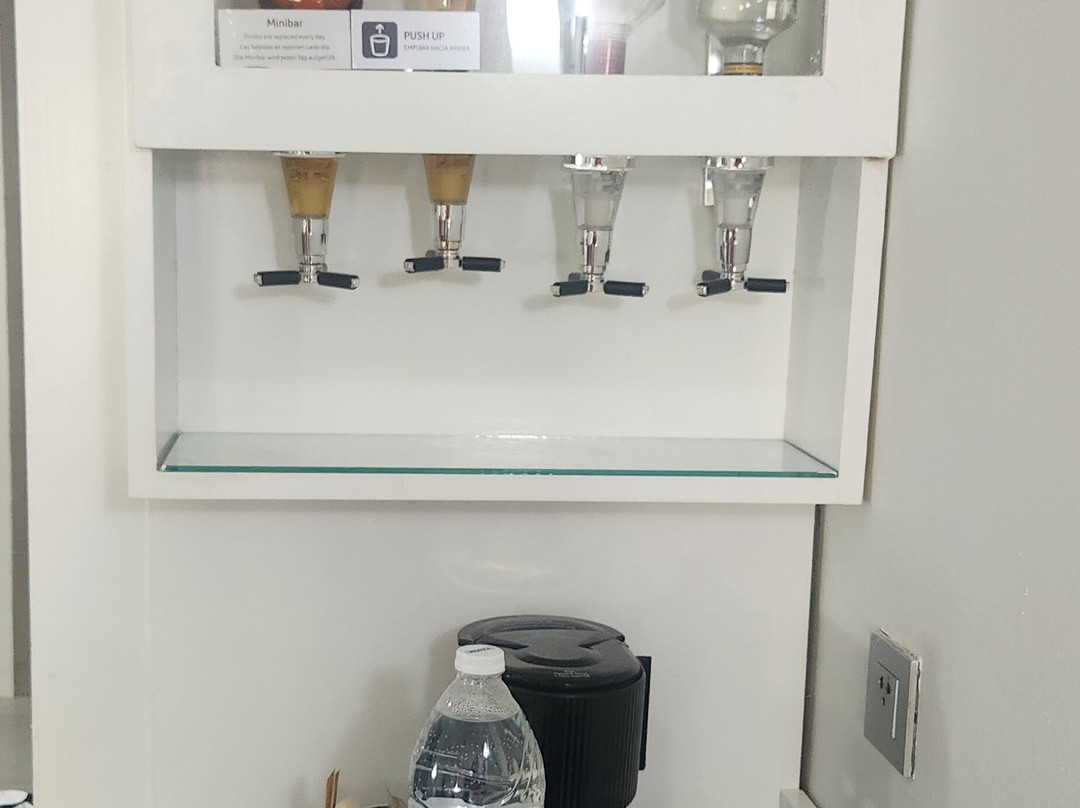 蒙特戈湾悦宜湾酒店主图