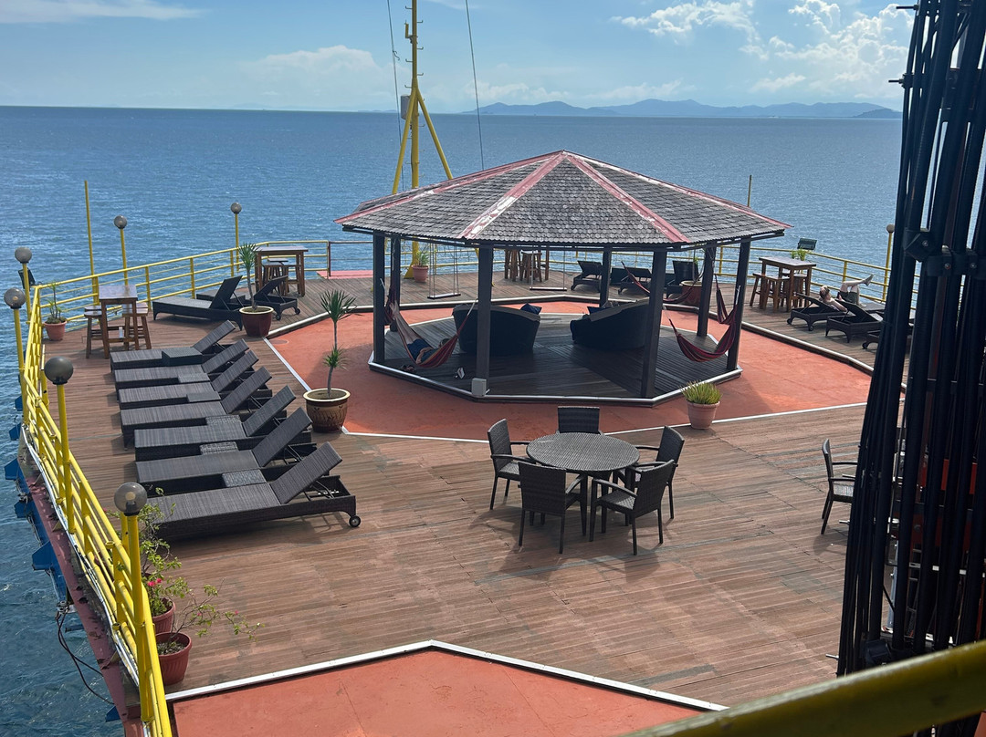 海洋探险潜水度假村主图