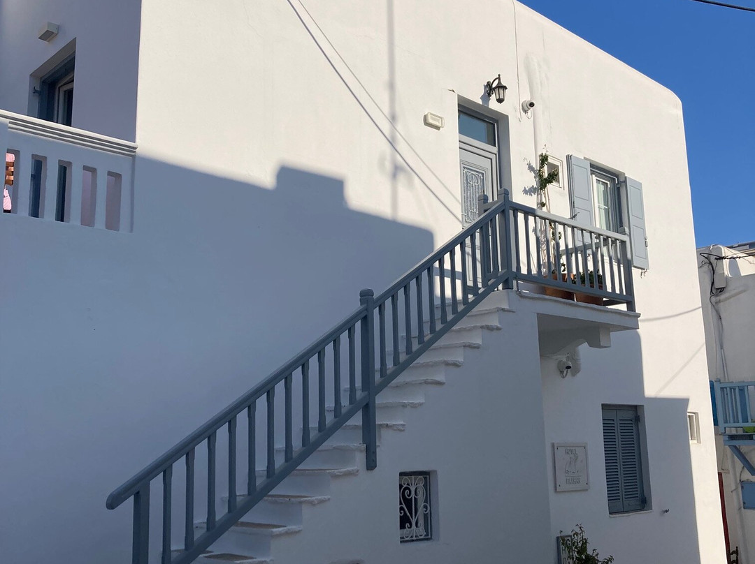 迦里尼酒店主图