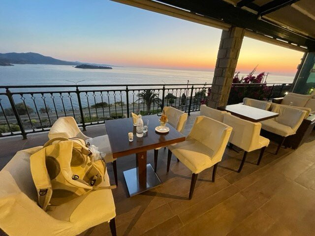 Tsalikis, coffee,pastry