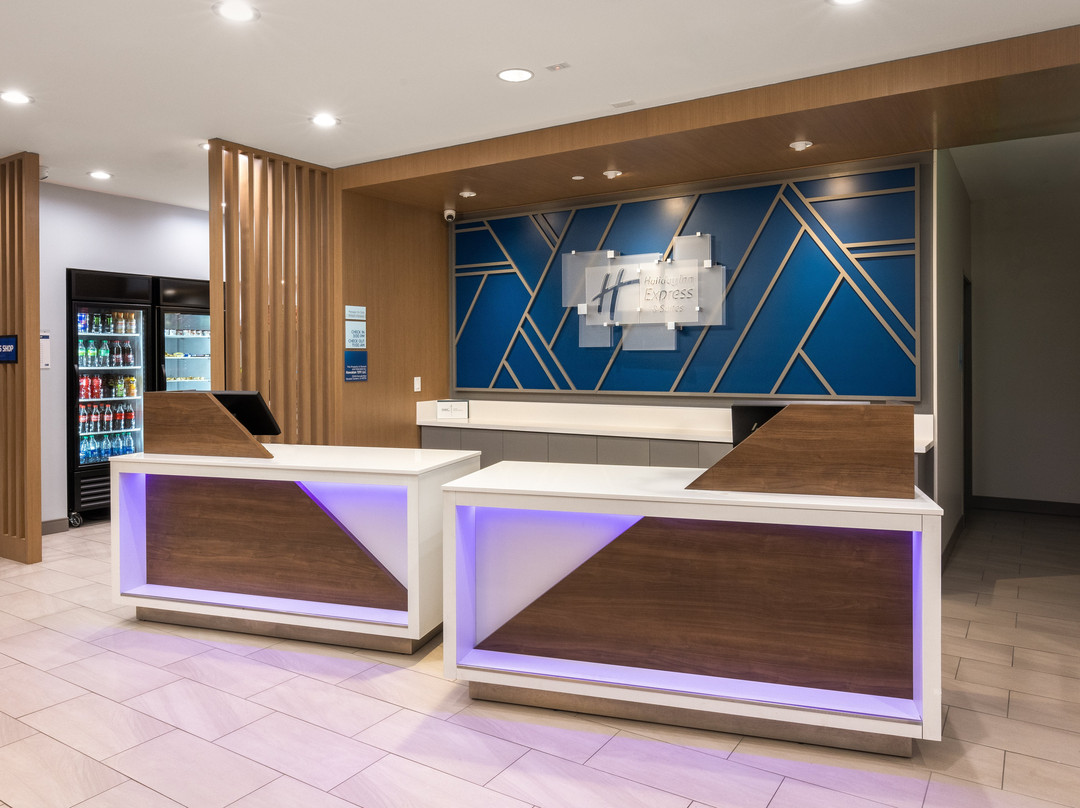 Hawaiian Gardens酒店住宿-Holiday Inn Express & Suites Hawaiian Gardens By IHG