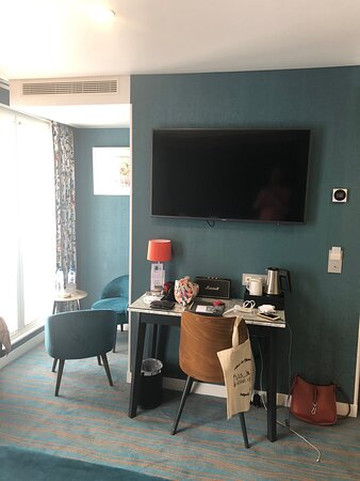 蒙马特艺术酒店主图