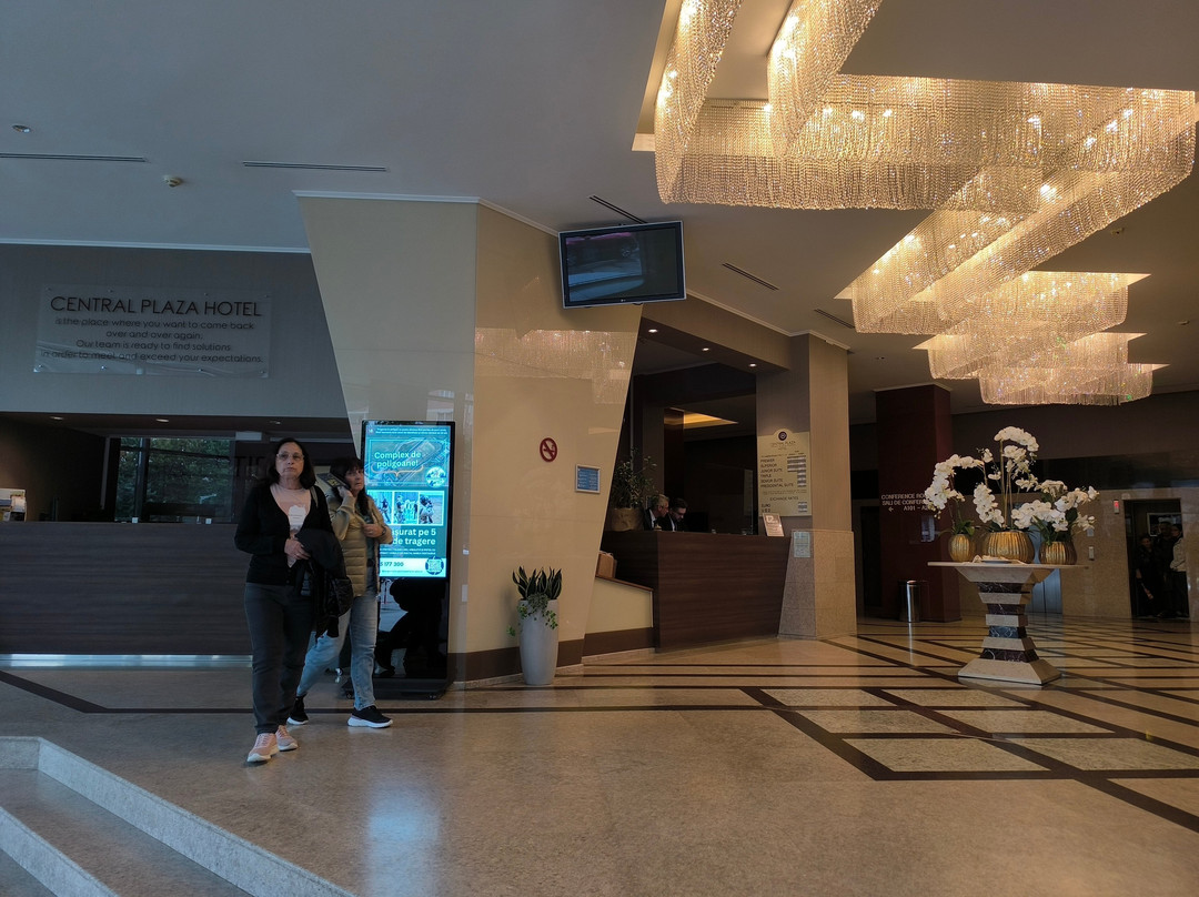 Central Plaza Hotel主图