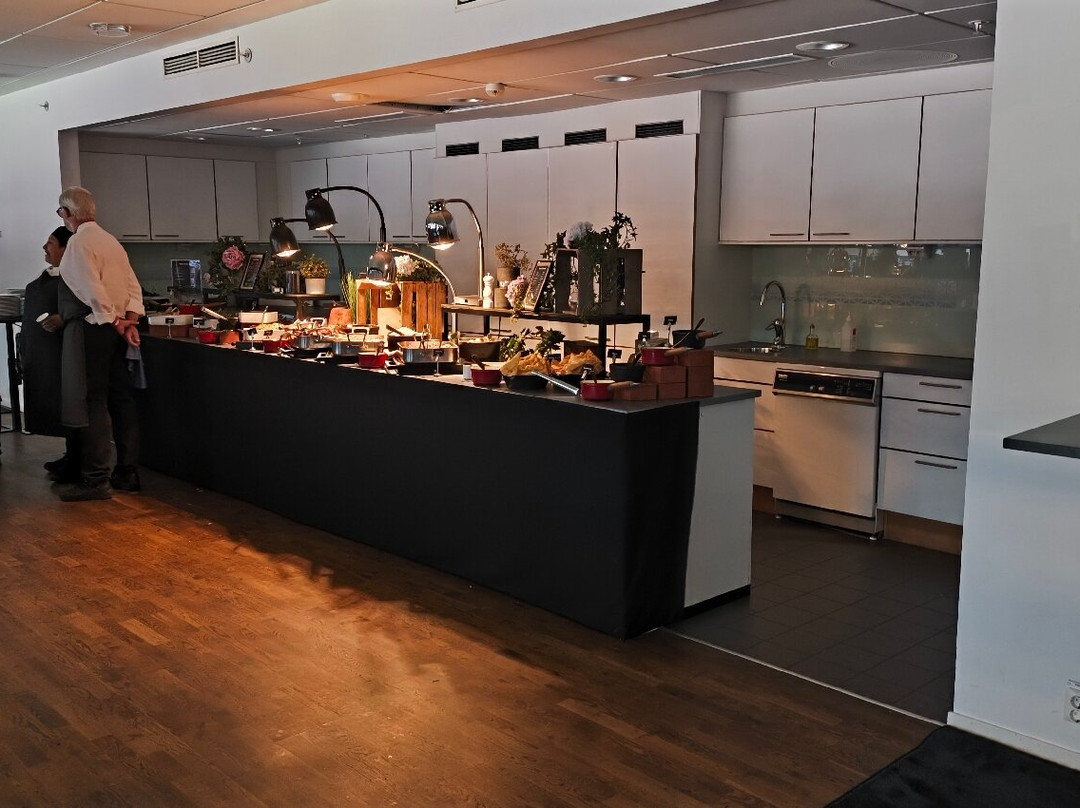 Strawberry Arena-索尔纳必去景点