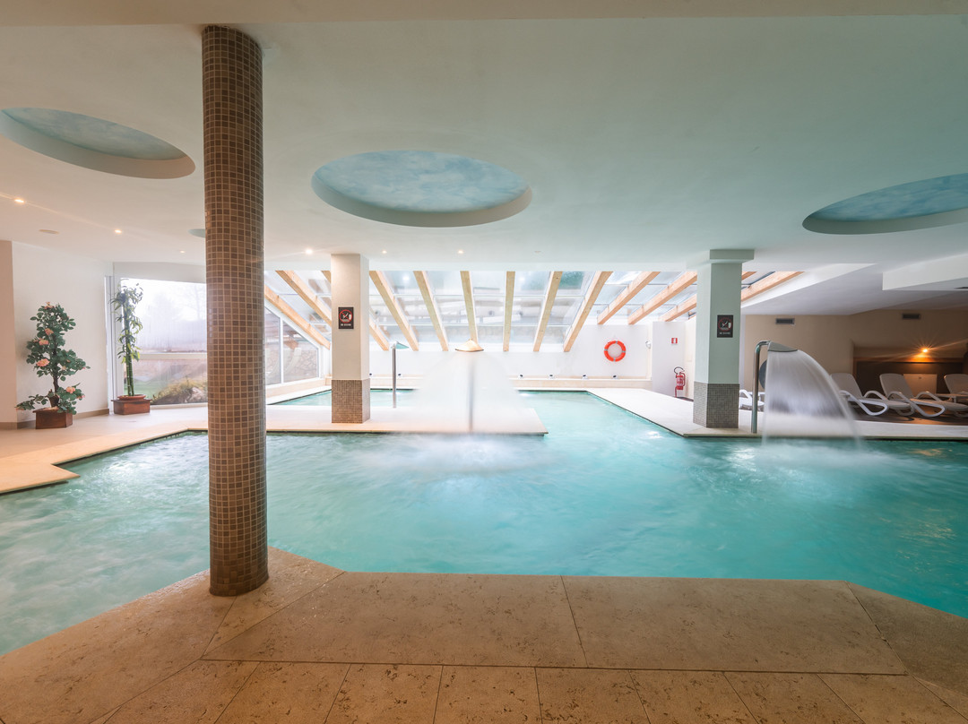 Hotel Alpine Mugon主图