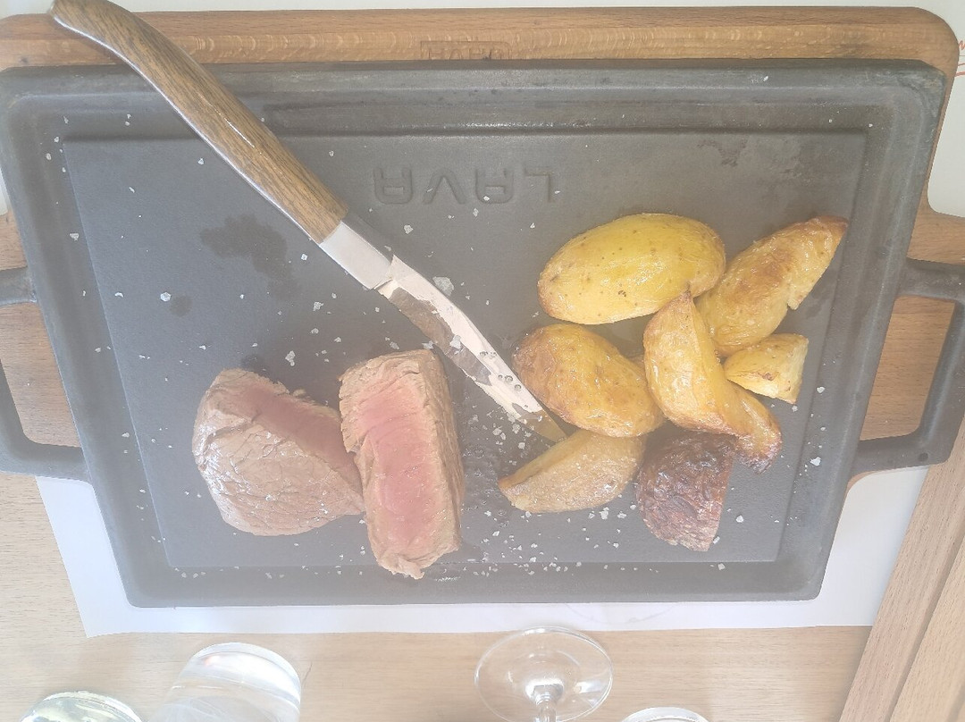 Monate Beach-Travedona-Monate必去景点