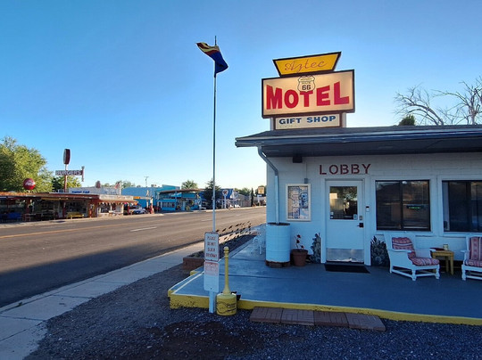 The Aztec Motel & Creative Space主图