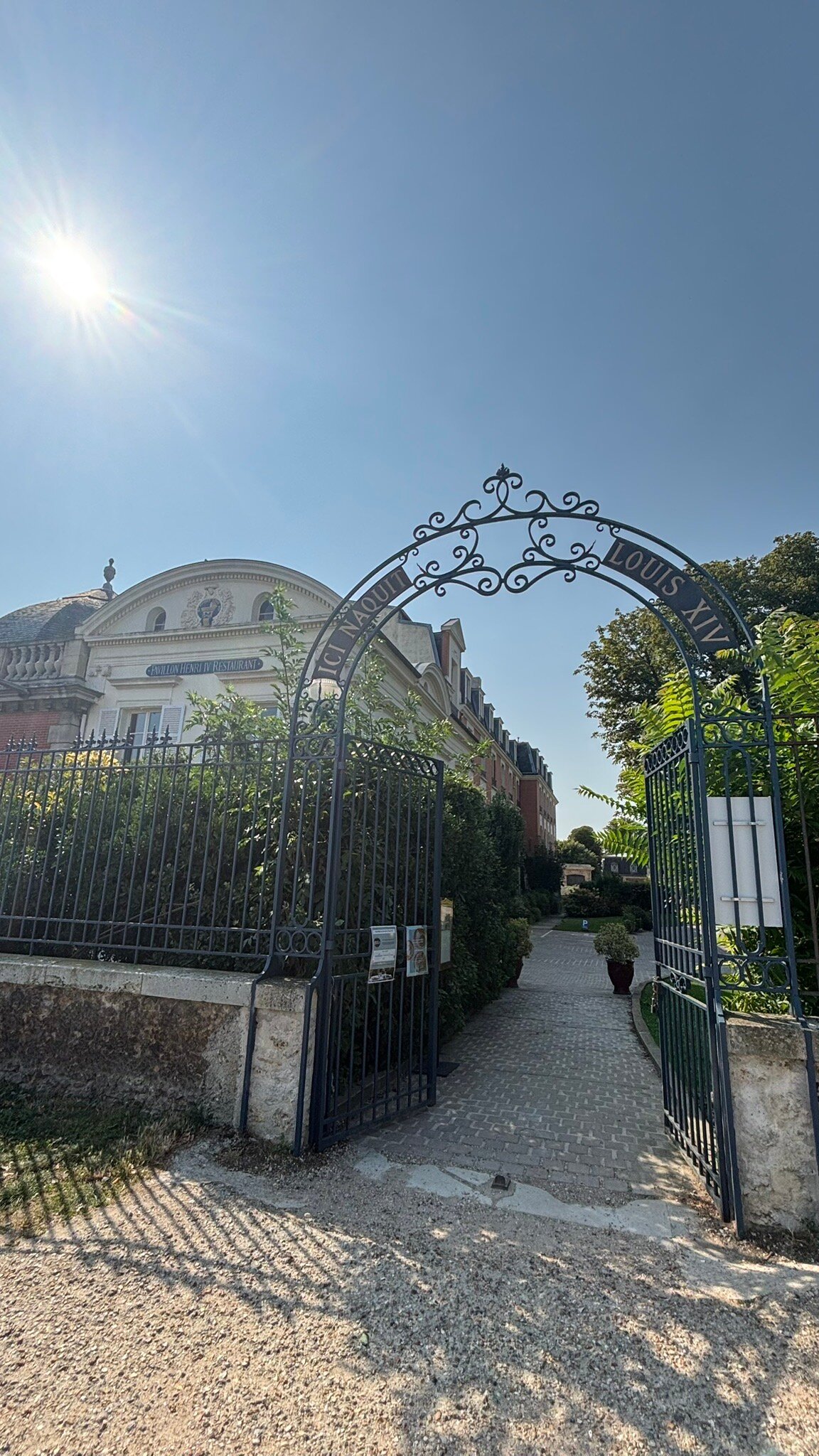 巴维农亨利四世酒店-官方