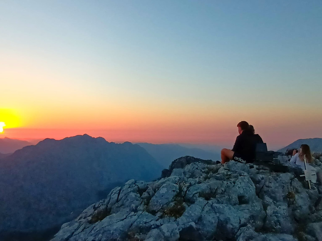 SERONDASTURIAS-Pola de Siero必去景点