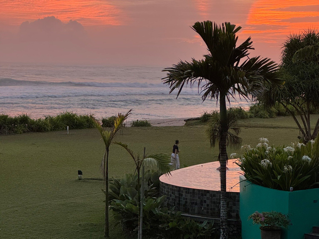 Mahi Mahi Surf Resort主图