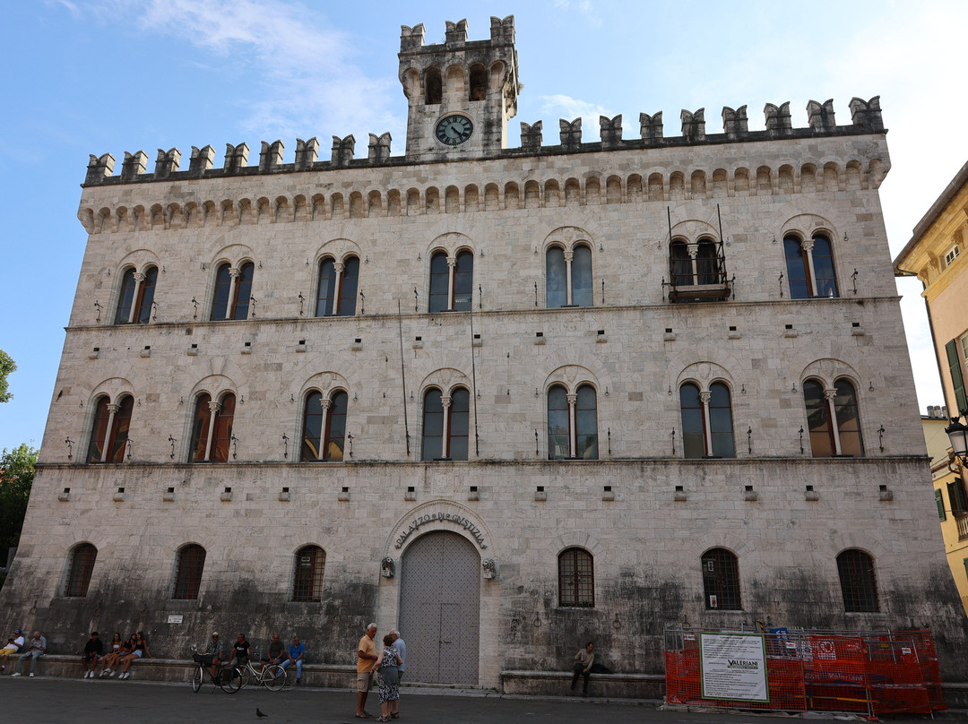 Palazzo di Giustizia-基亚瓦里必去景点