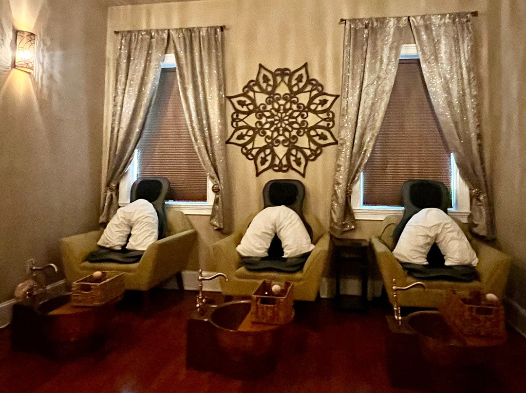 Pomona Salt Cave And Spa-White Sulphur Springs必去景点